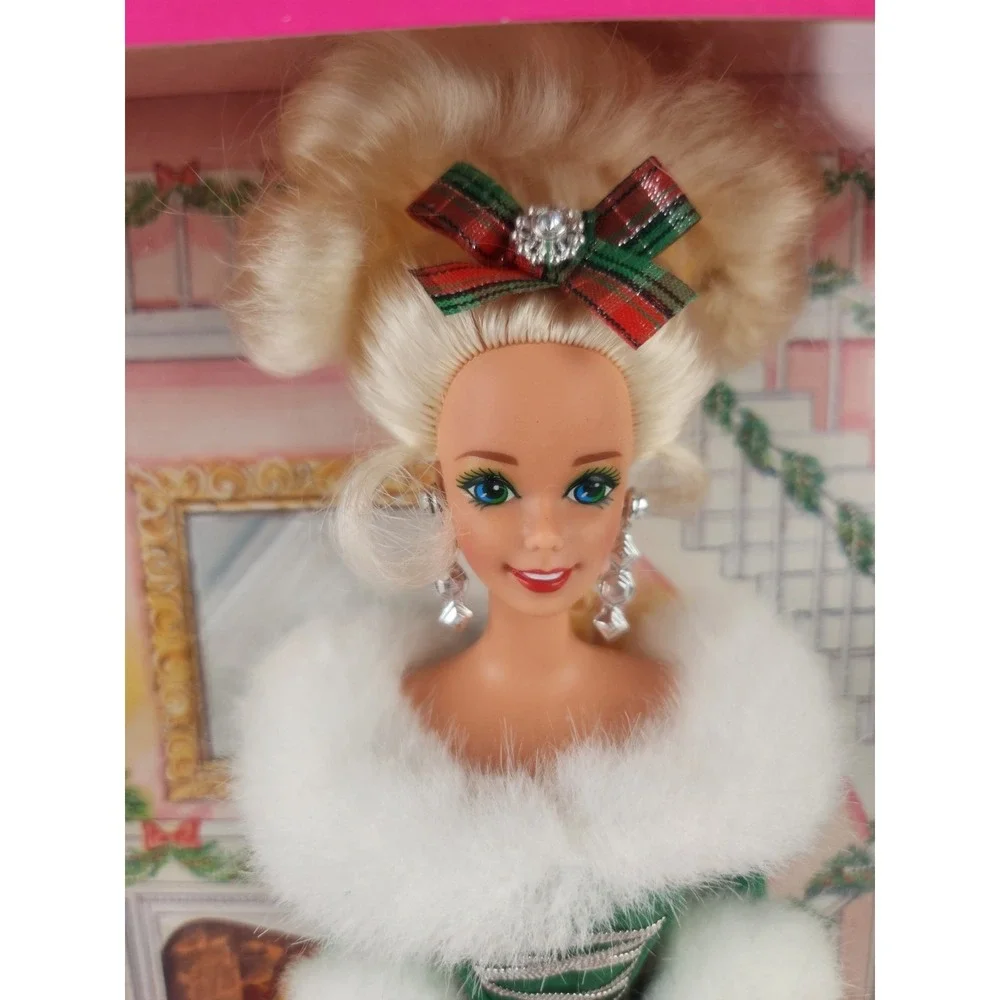 Winter's Eve Barbie Doll Special Edition 1994 Holiday Party Dress Mattel‎ 13613